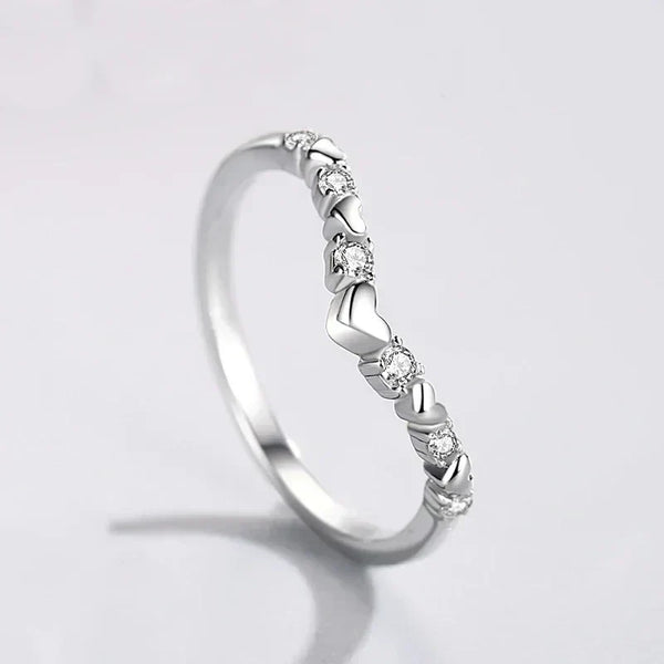 925 silver ring with heart shapes and sparkling stones, elegant women's jewelry
