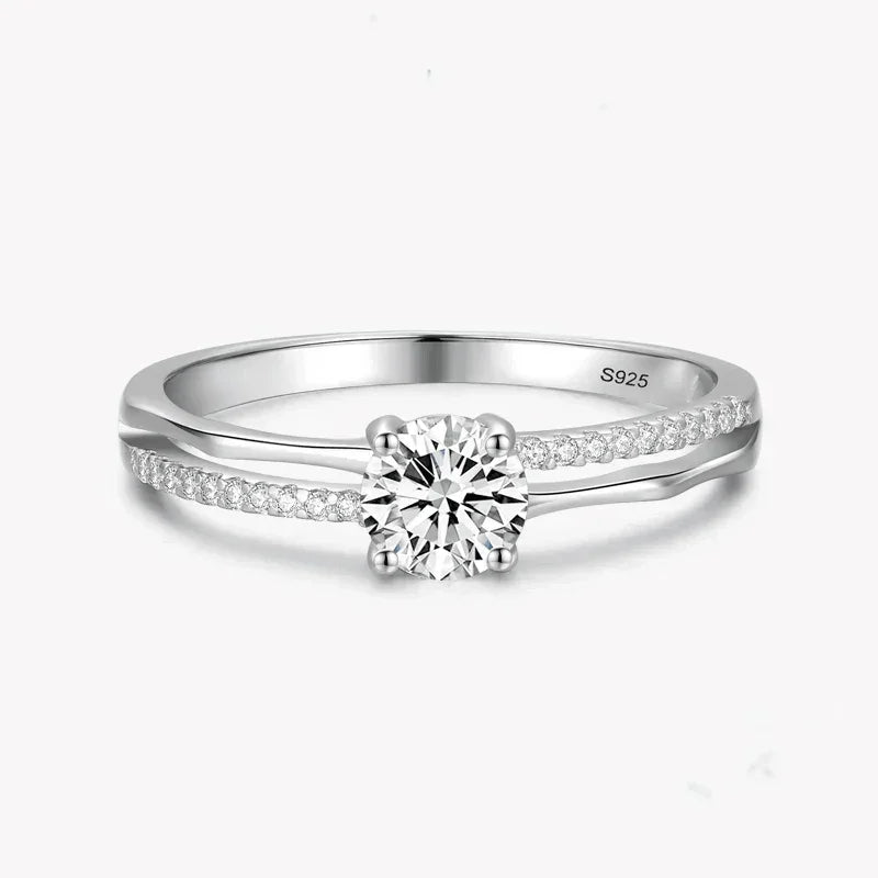 925 silver ring with round solitaire center and pavé set stones on split band
