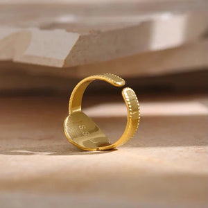 Bague Eleganza avec accents de pierre