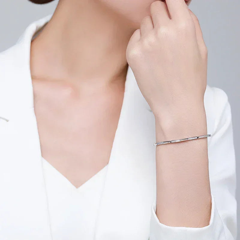 Lily's Luminous Bracelet - TM & CO. JEWELS 