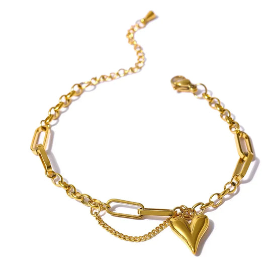 18K gold-plated chain bracelet with heart charm, modern link design on white background