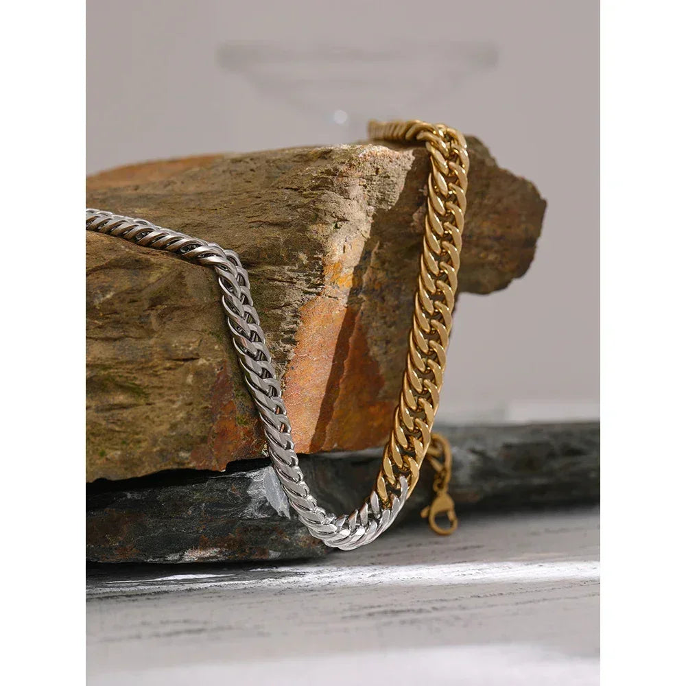 Aria's Alloy Elegance - TM & CO. JEWELS 