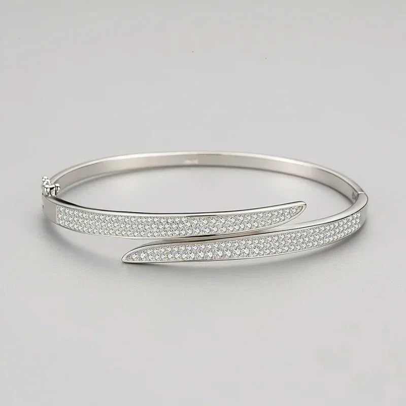 Mia's Mesmerizing CZ Link Bracelet - TM & CO. JEWELS 