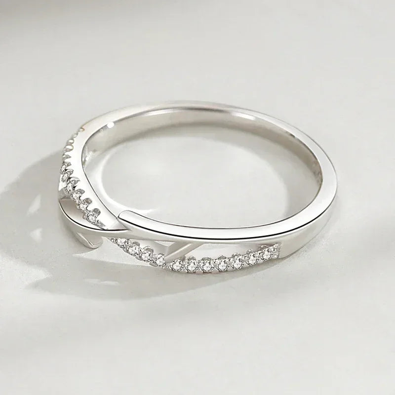 925 silver ring with twisted band design and pavé set clear stones for women
