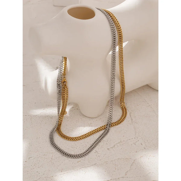 Modern Twist Pendant - TM & CO. JEWELS 