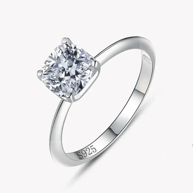 925 silver solitaire ring with cushion-cut clear gemstone on plain band