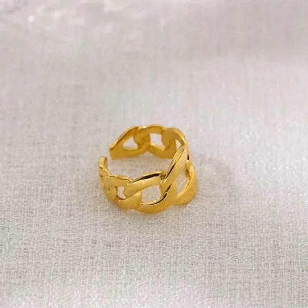 Mila’s Twist - TM & Co. Jewels
