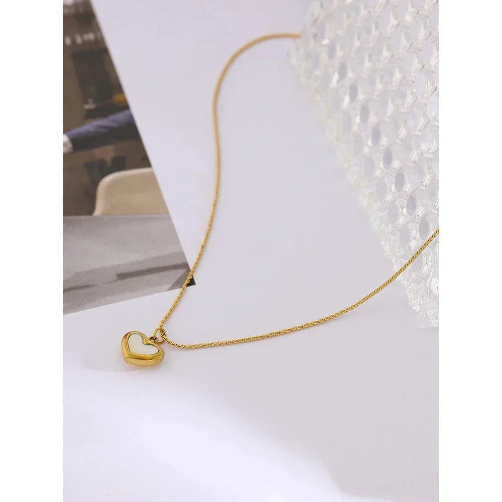 18K gold-plated heart pendant necklace on a delicate chain, minimalist jewelry