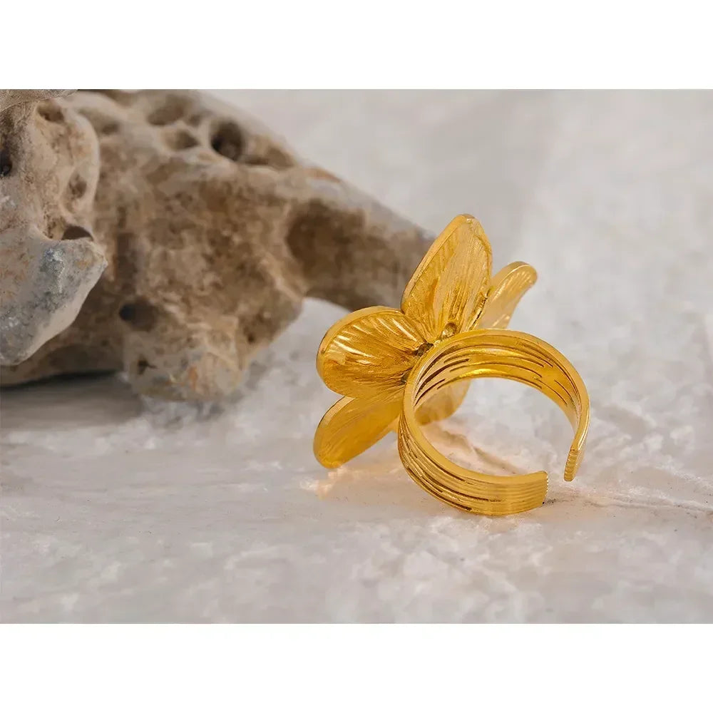 Aqua Flora Gilded Bloom Ring - TM & CO. JEWELS 