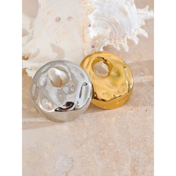 Hammered Circle Pin - TM & CO. JEWELS 