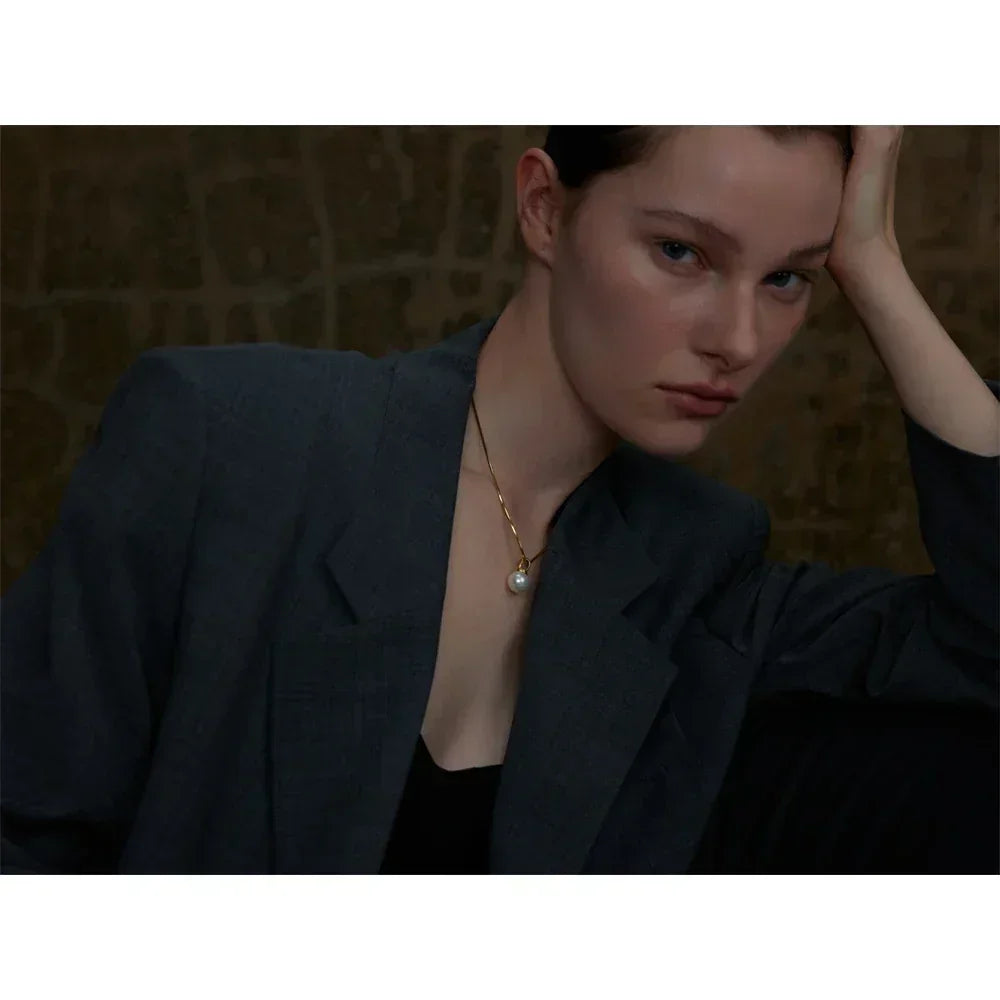 Moderne Pearl Drop - TM & CO. JEWELS 