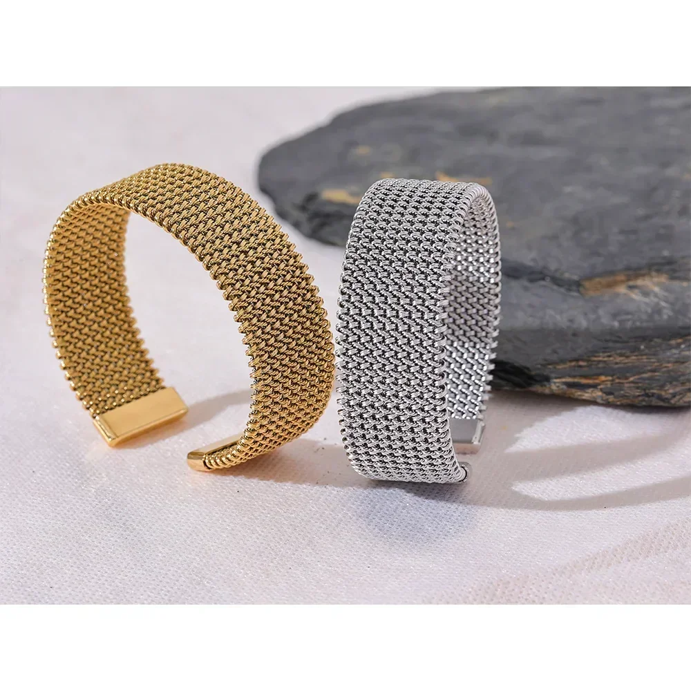 Aqua Flow Statement Steel Bangle - TM & CO. JEWELS 