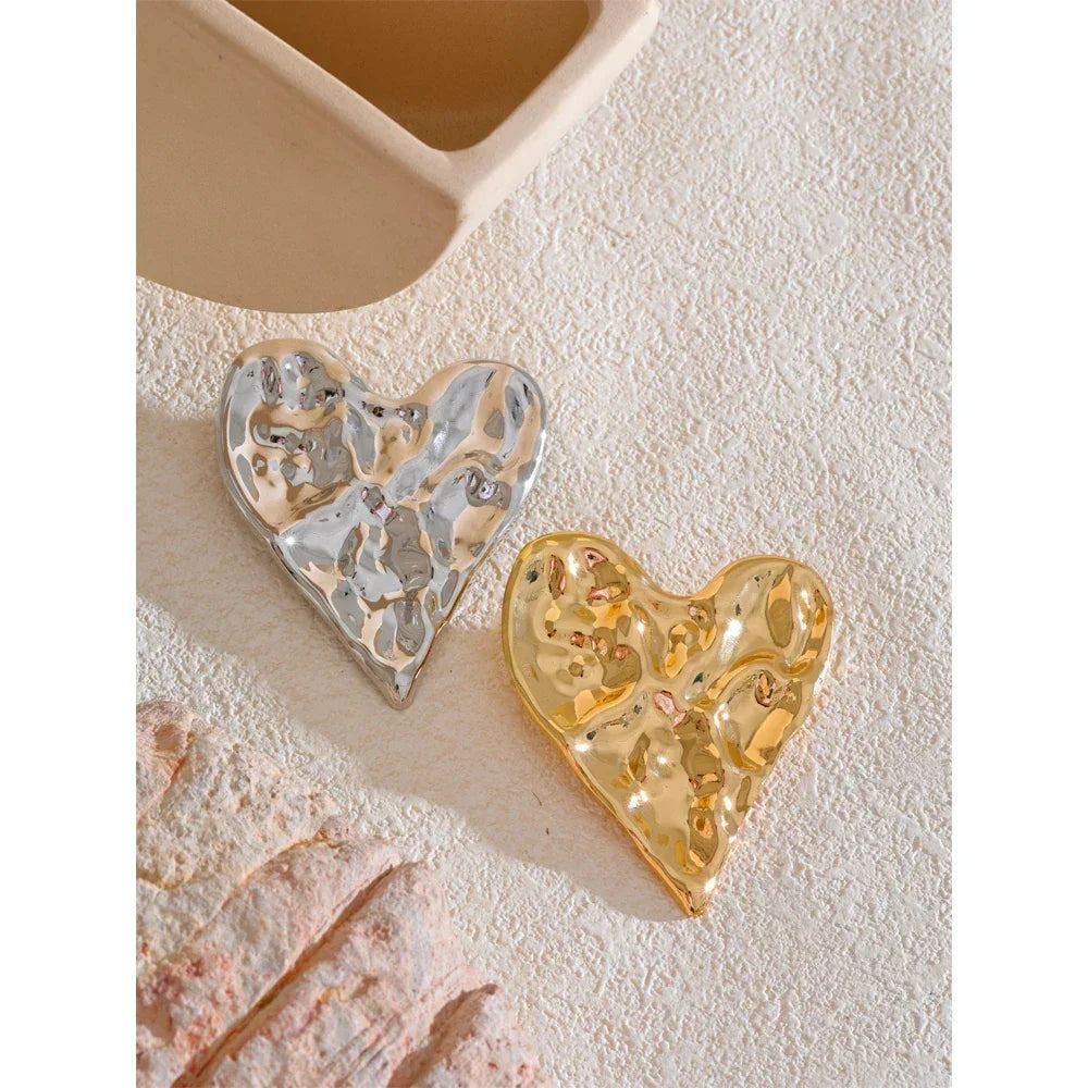 Textured Love Pin - TM & CO. JEWELS 