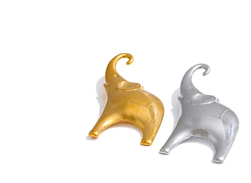 Gilded Elephant Pin - TM & CO. JEWELS 