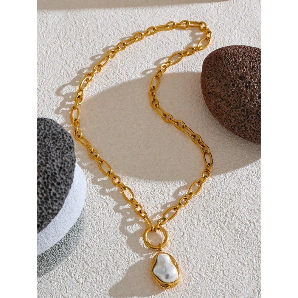 Baroque Gold Lariat - TM & CO. JEWELS 