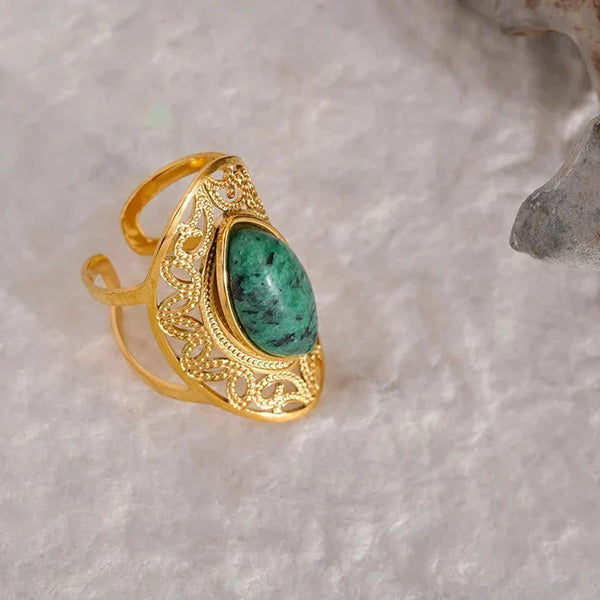 Emerald Essence Ring - TM & CO. JEWELS 