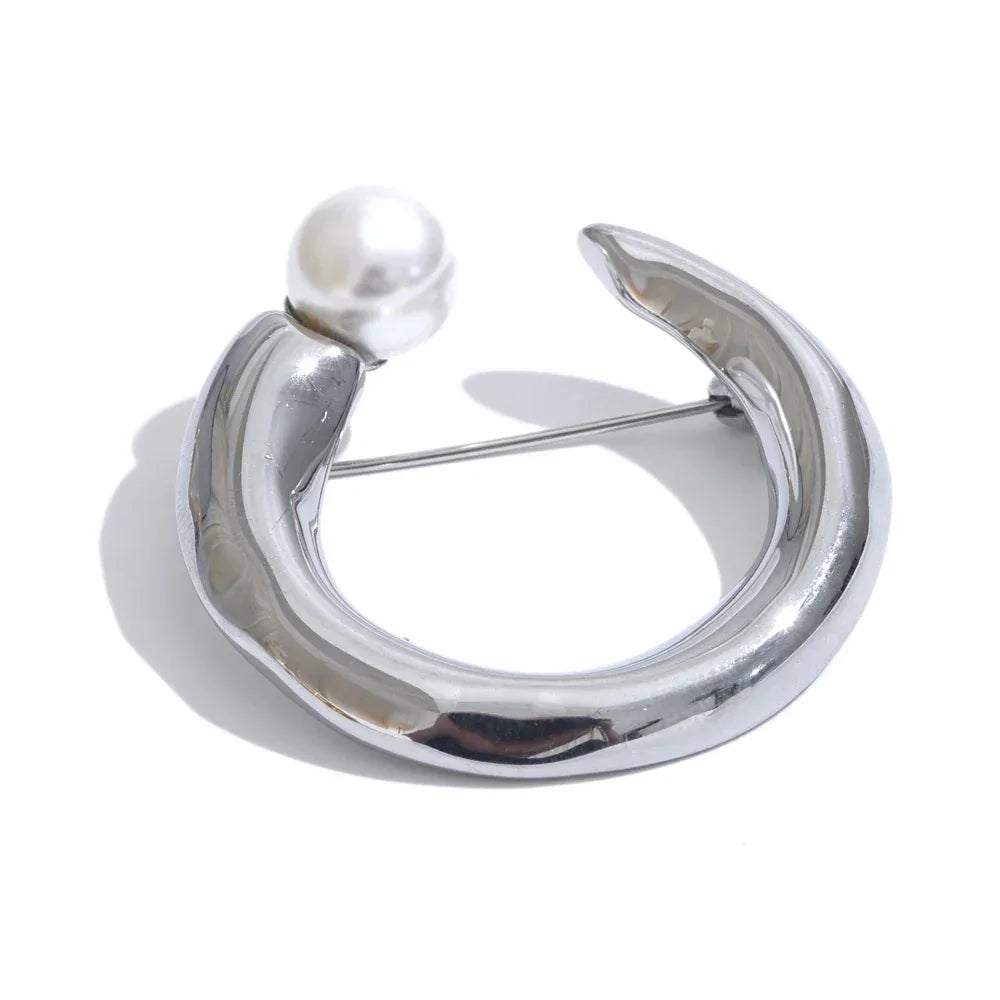 U-Shape Pearl Brooch - TM & CO. JEWELS 
