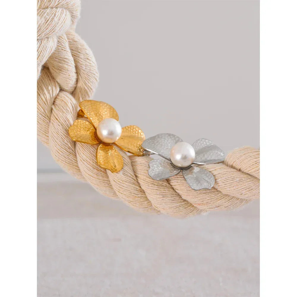 Aura Flora Brooch - TM & CO. JEWELS 