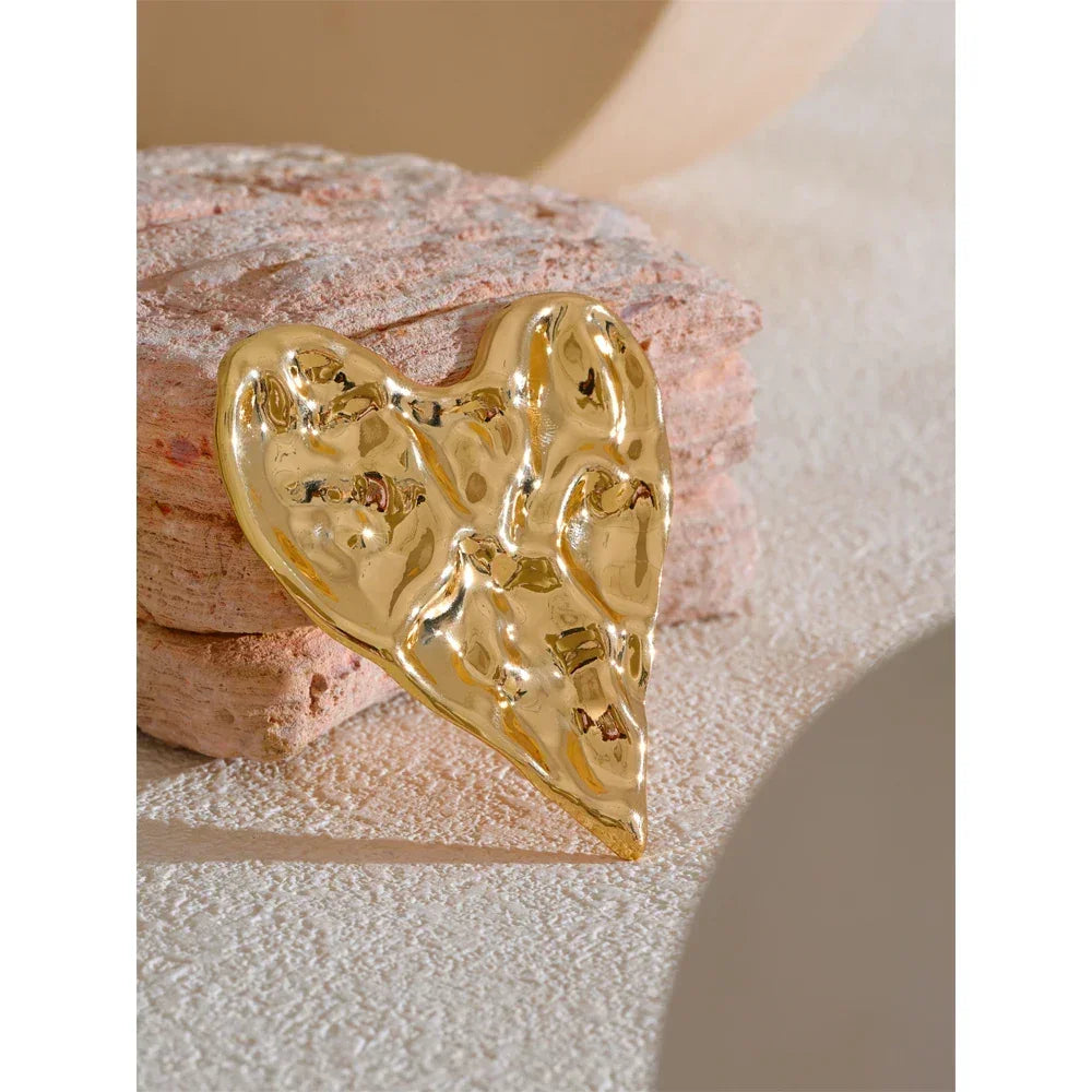 Textured Love Pin - TM & CO. JEWELS 