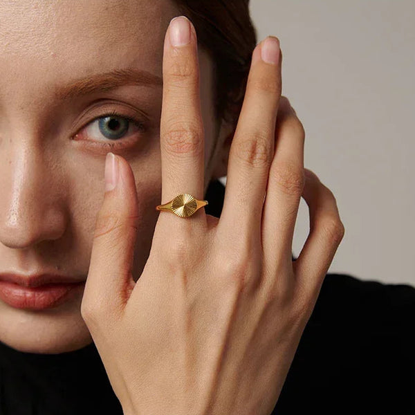 Golden Zenith Ring - TM & CO. JEWELS 
