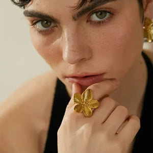 Aqua Flora Gilded Bloom Ring - TM & CO. JEWELS 