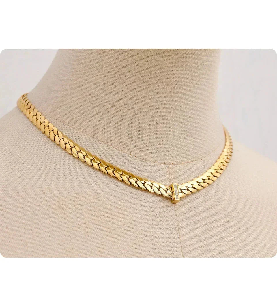 Nina's Golden ChainSpark Elegance - TM & Co. Jewels