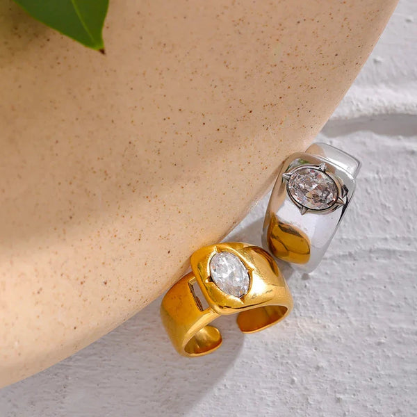 Chunky Charm Zirconia Ring - TM & CO. JEWELS 