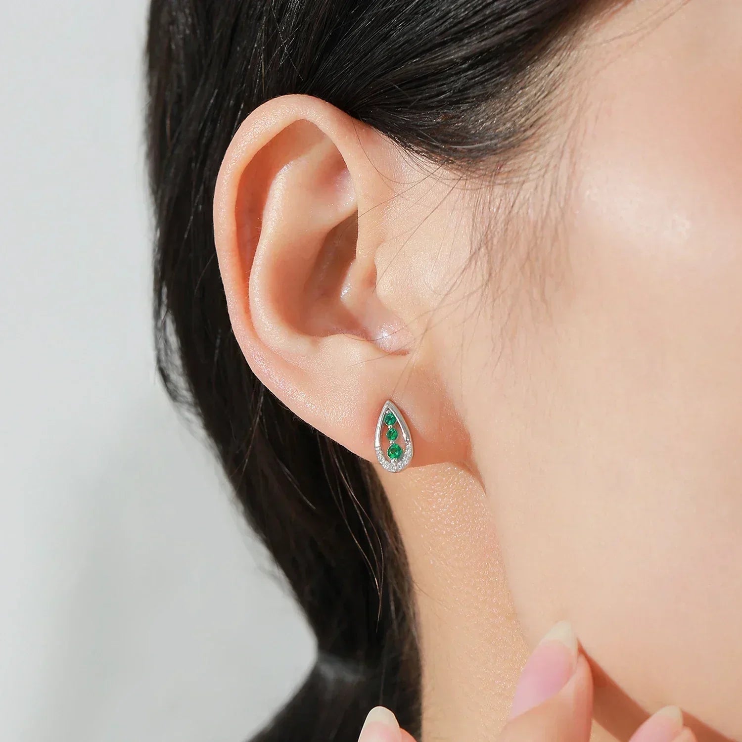Eloise’s Emerald Shine - TM & CO. JEWELS 
