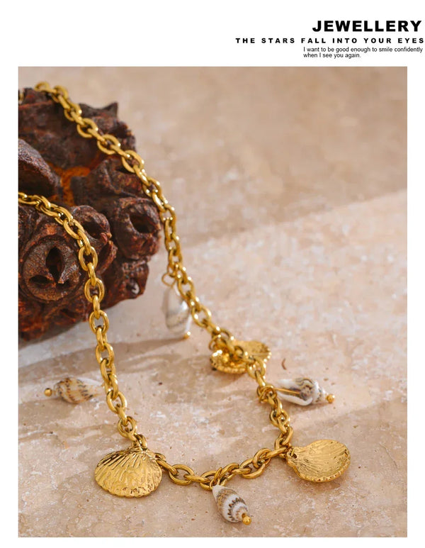 Gilded Shell Pendant - TM & CO. JEWELS 