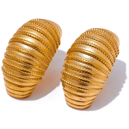 Amelia Twist Geometric Croissant Earrings - TM & CO. JEWELS 