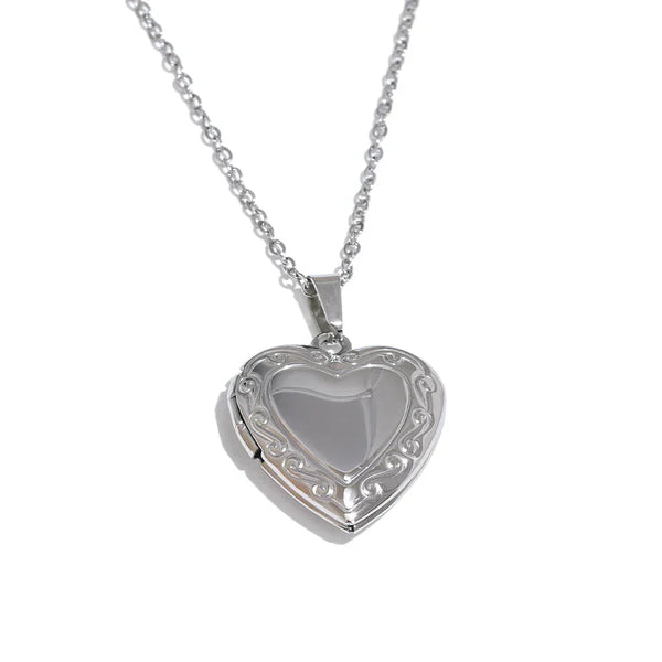 Sf04dda59be574d10a9f159b485e2f3f3k_bd5d007b-14c0-4d41-9946-9775d315e464 - TM & CO. JEWELS 