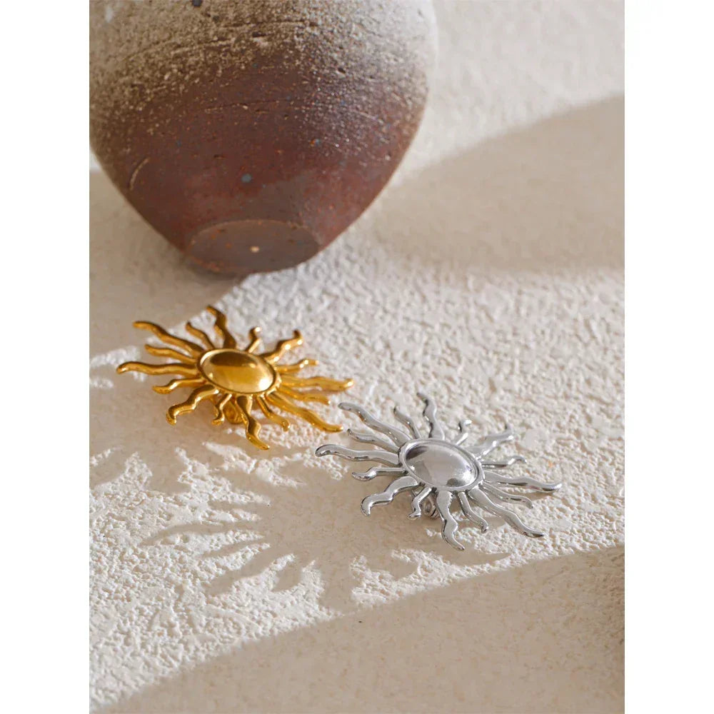 Sunburst Charm Pin - TM & CO. JEWELS 